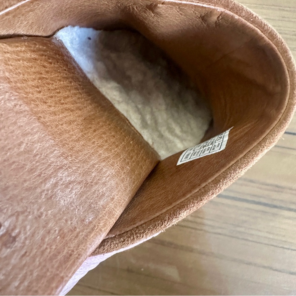 UGG Abbie Woodhills Sheep Skin Suede Wood Heels Rubber Soles Clog Mules Platform - Picture 7 of 14